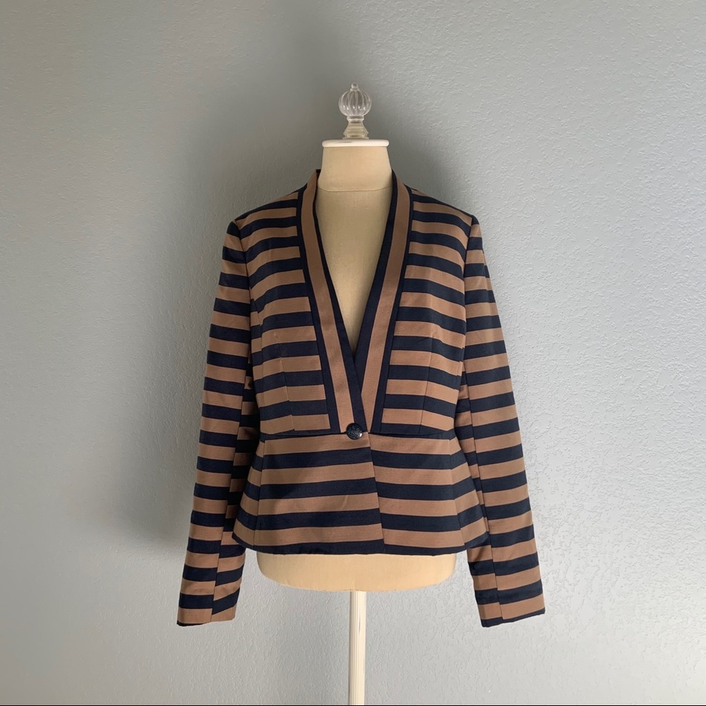 Size 6 NWT Ann Taylor Striped Peplum Blazer